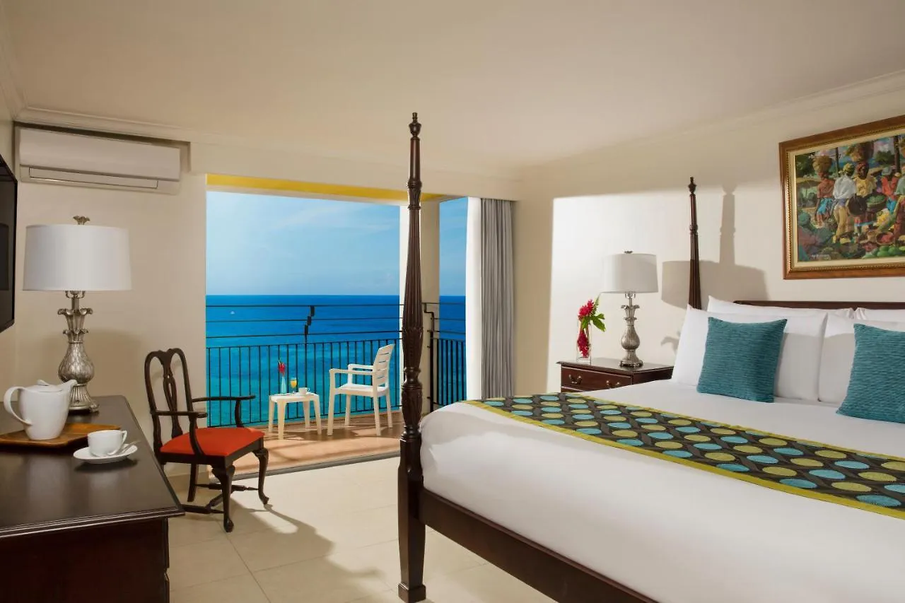 Sunscape Splash Montego Bay Resort And Spa 4*,